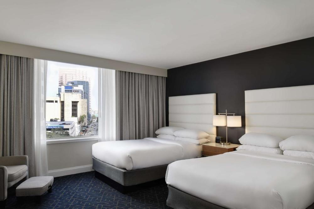 Double Room with Two Double Beds interior